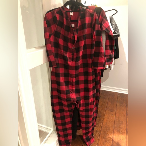 [SMASH + TESS] PRESENT IN PLAID GUY ROMPER RED BUFFALO PLAID - Picture 3 of 4